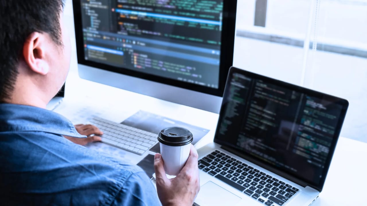 Why Companies Are Hiring Freelance Developers to Support Recruitment Technology