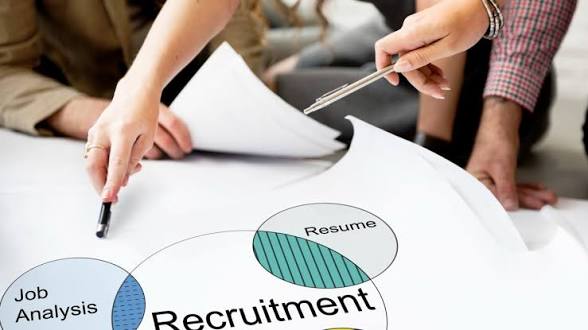 How Positive Employer Reviews Help Businesses Recruit Top Candidates Faster