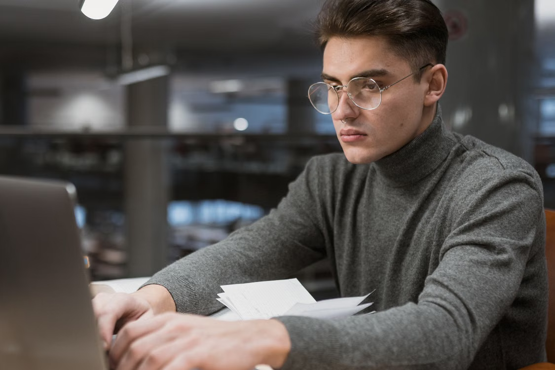Why More Jobseekers Are Choosing Applied Science Over Traditional Degrees Why More Jobseekers Are Choosing Applied Science Over Traditional Degrees