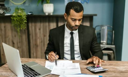 10 Benefits of Hiring a Tax Accountant for Your Small Business in Phoenix This Year