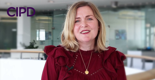 Flexible working can support employees during cold snap, says the CIPD